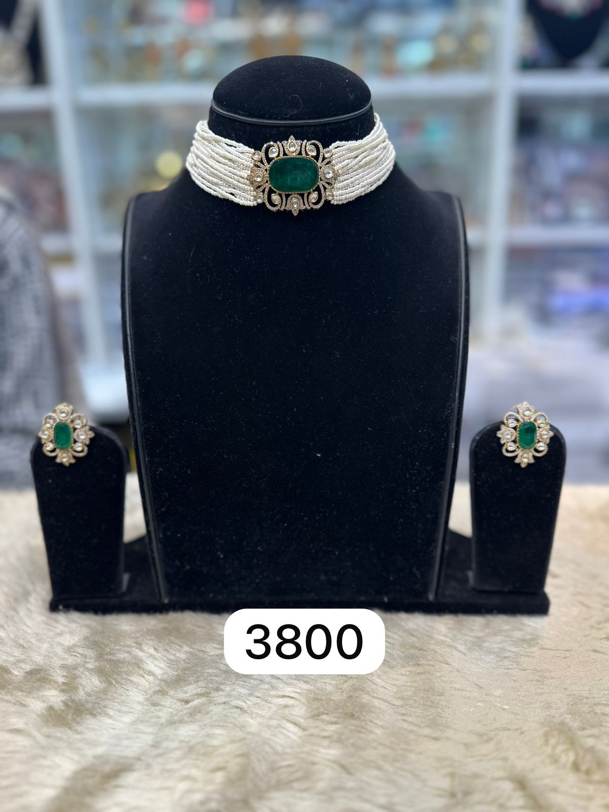 Real Look Green Stone Mozonite Jewellery