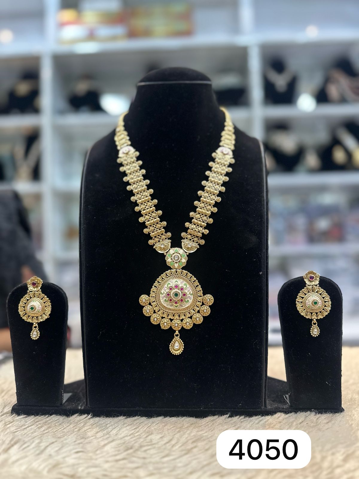 Traditional Heavy Belt Pendant Set with Mina Kari Work