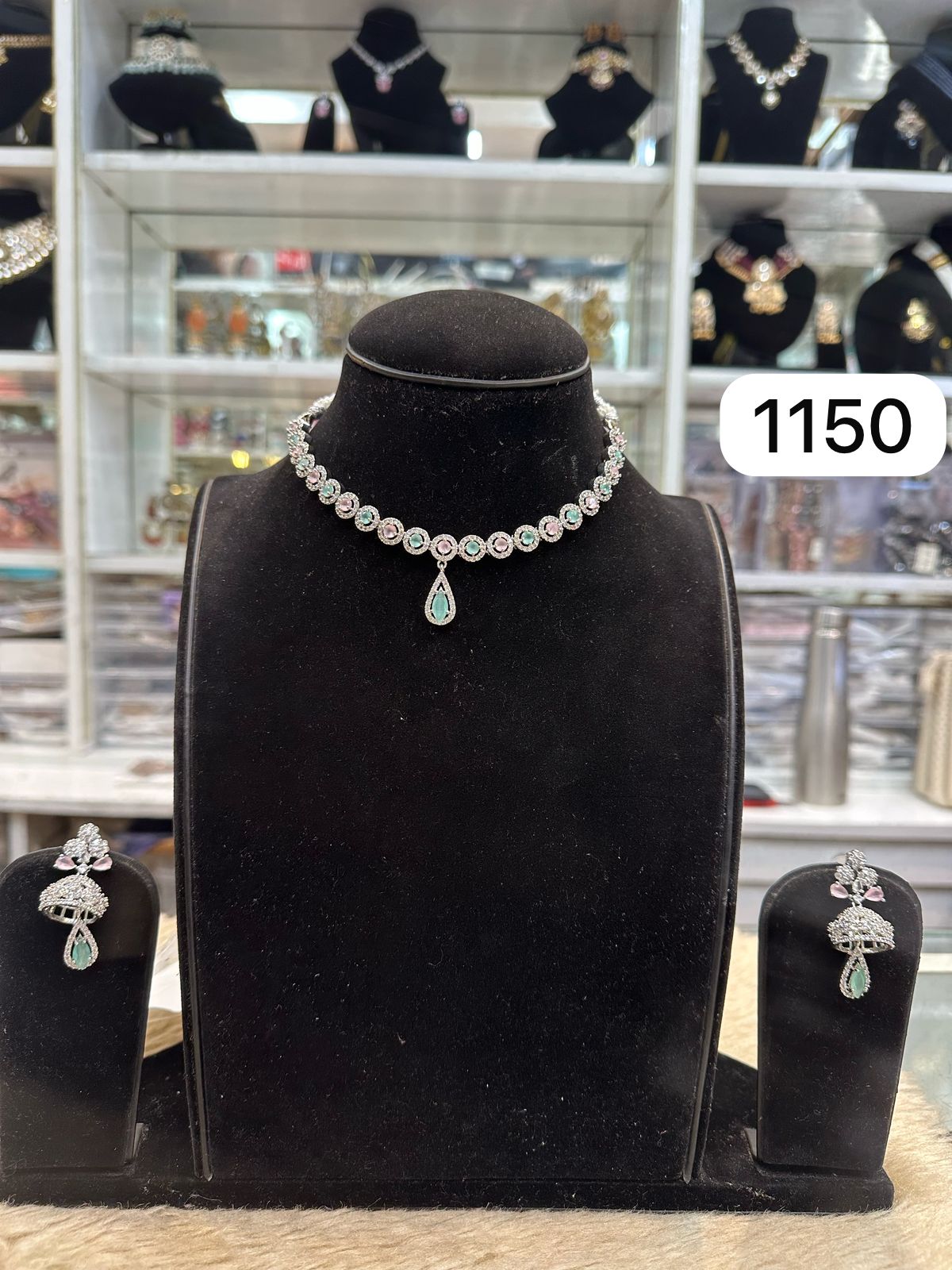 Premium Shine Diamond Style Set – Mint Green Touch