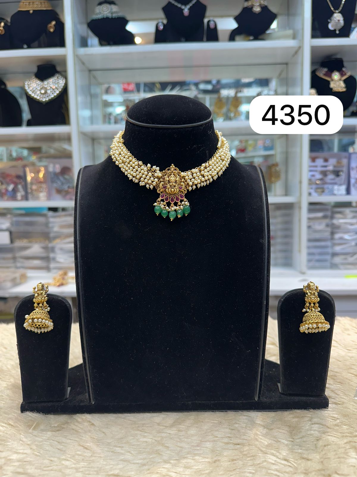 Real Finish Temple Choker Necklace – Classic South Style