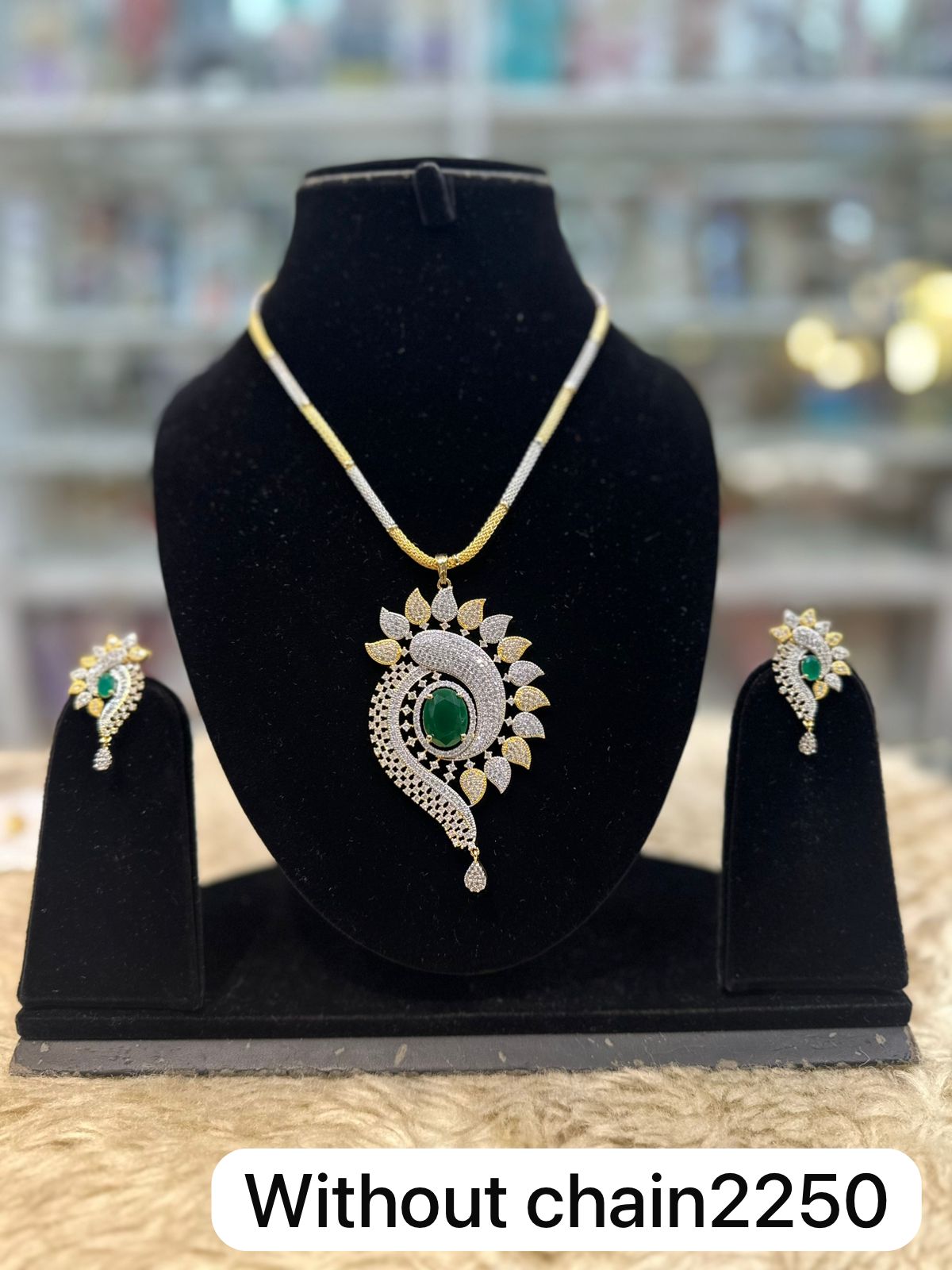 Premium AD Pendant Set – Real Look with Golden Touch