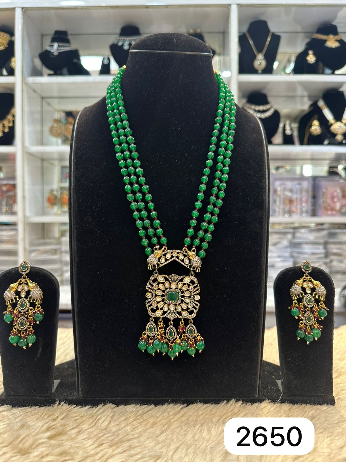 Real Look Diamond Moissanite Pendant Set – Green Pearl Touch