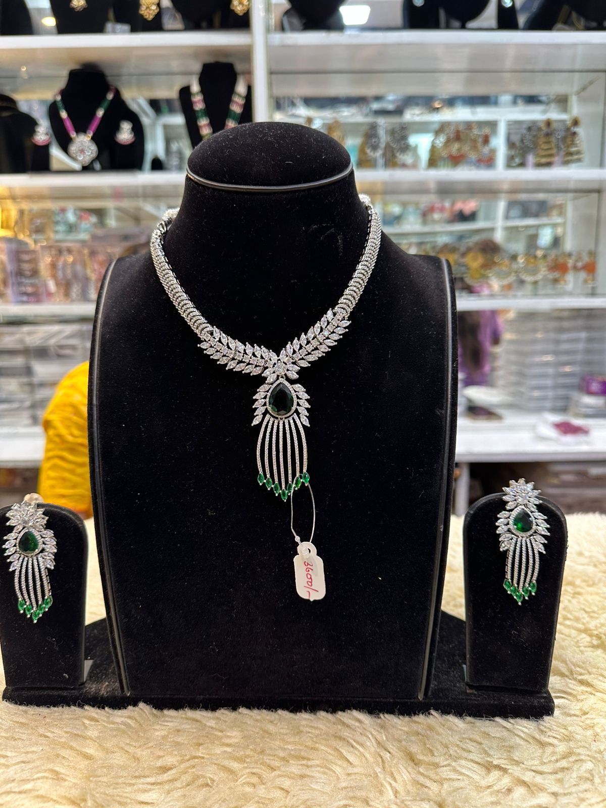 Silver & Emerald Green Set – Real Diamond Finish Look