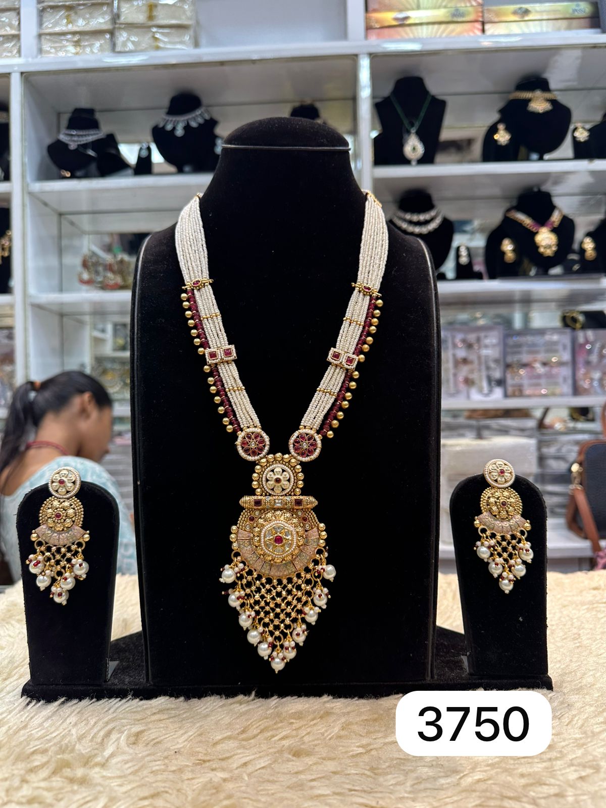 Ruby Green Pendant Set – Gold Look Finish