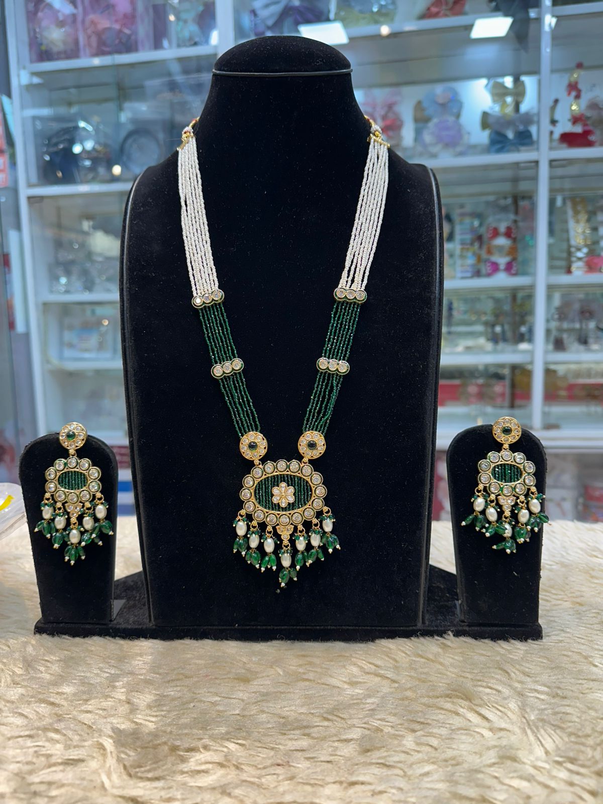 Hydro Green Stone Kundan Pendant Set