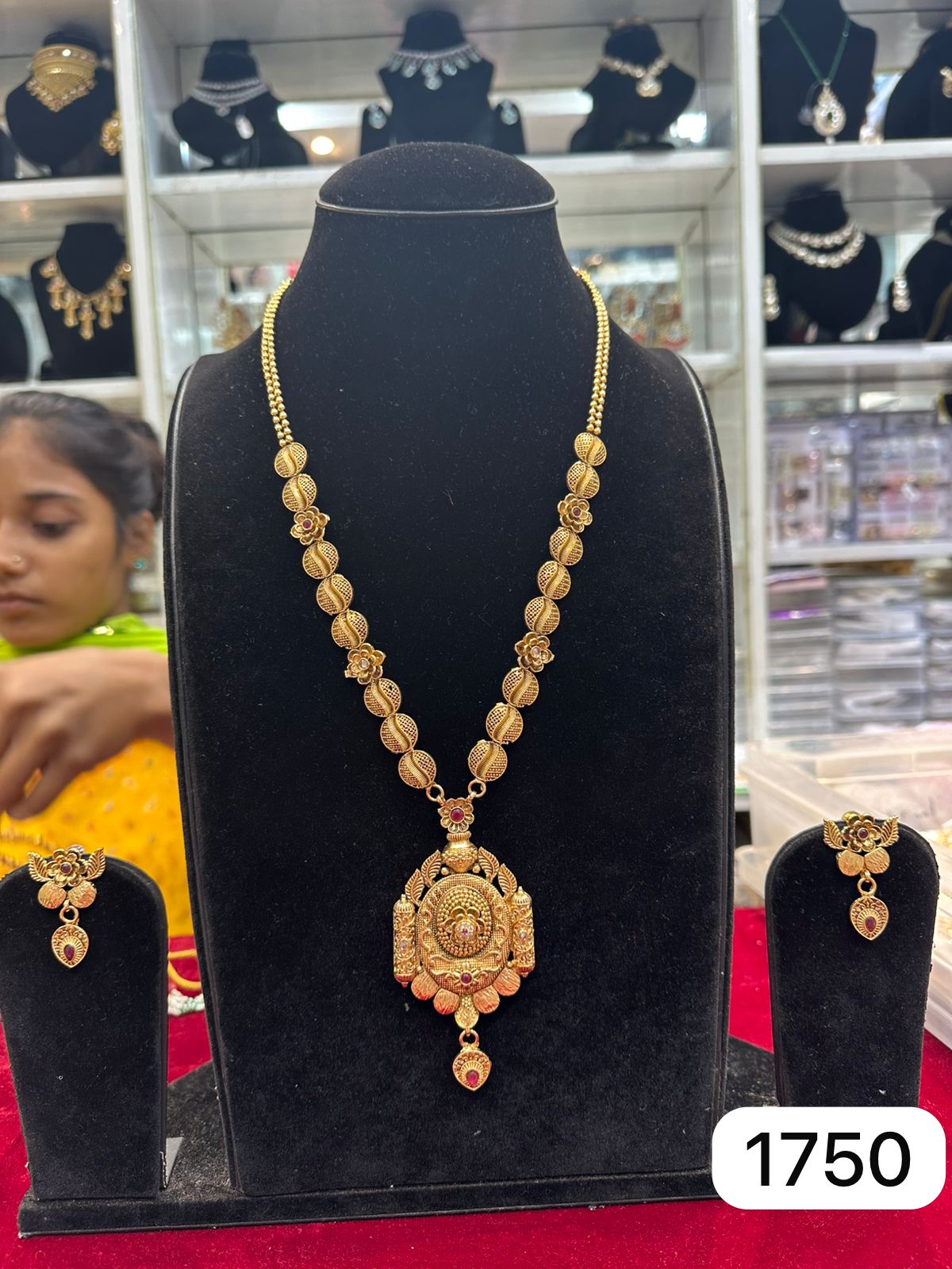 Real Look Golden Polki Pendant Set – Antique Finish