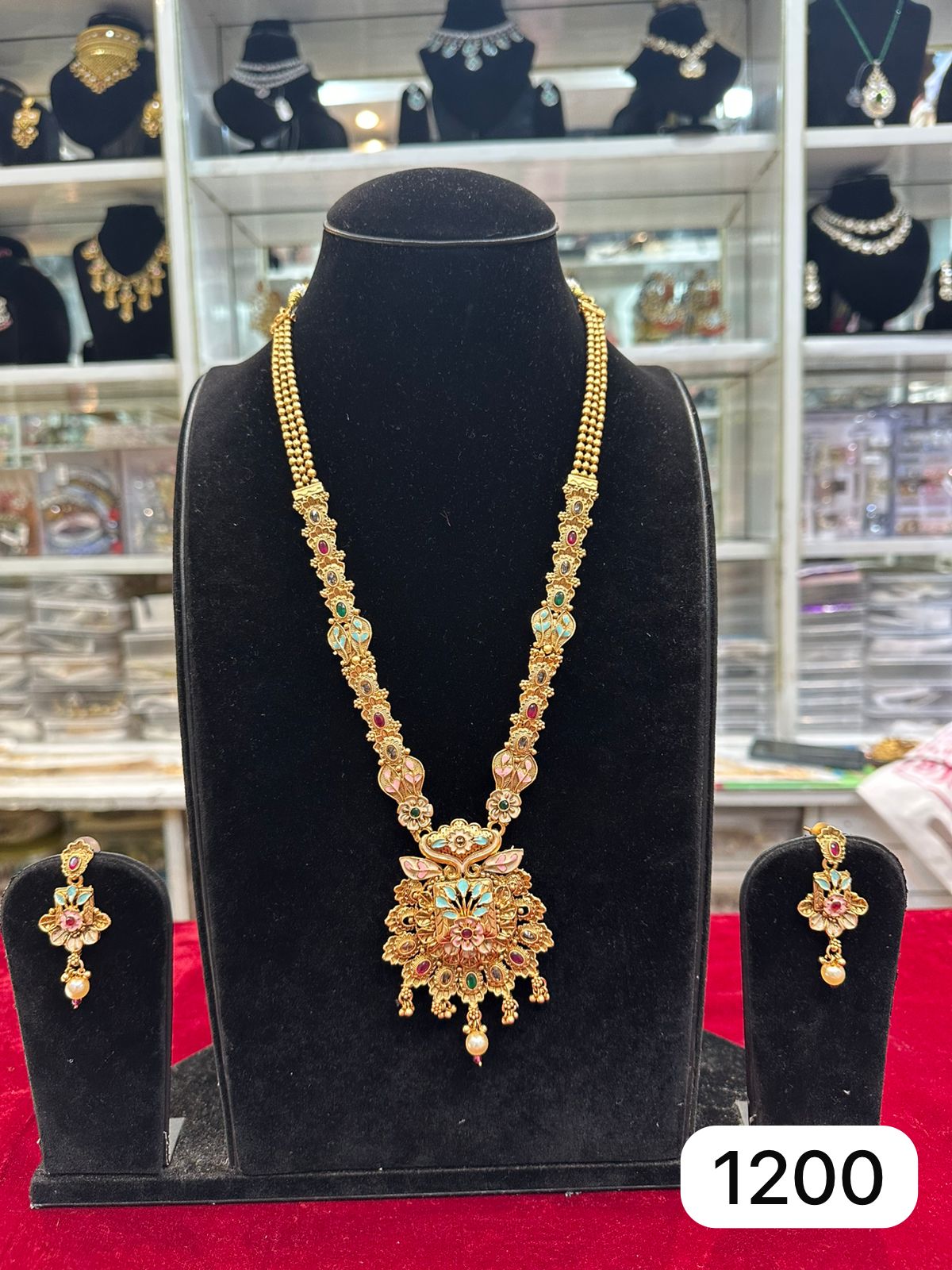 Traditional Golden Matte Pendant Set – Real Look Mina Kari Design