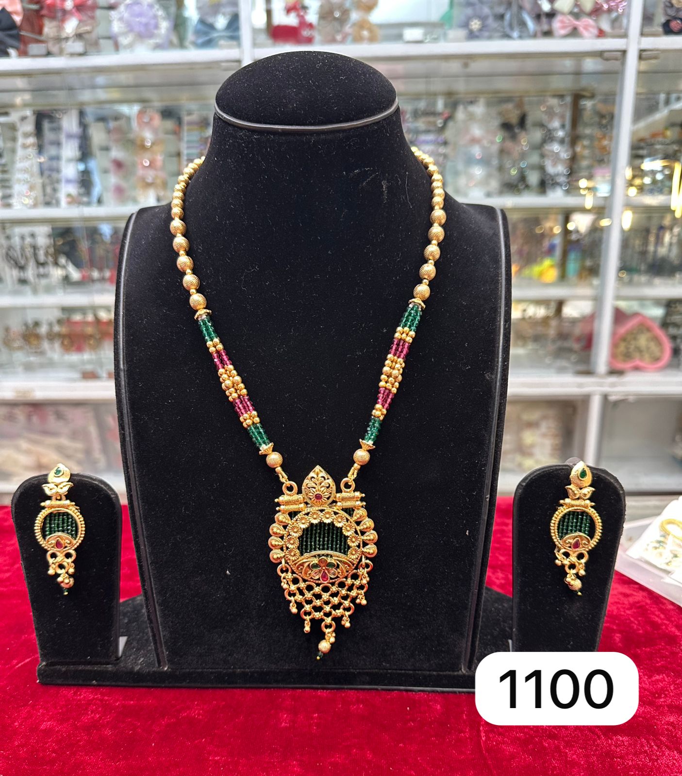 Classic Long Ruby green Pendant Jewellery Set