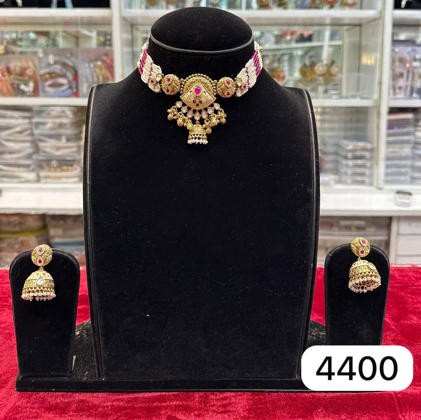 real-look golden ruby‑and‑pearl choker