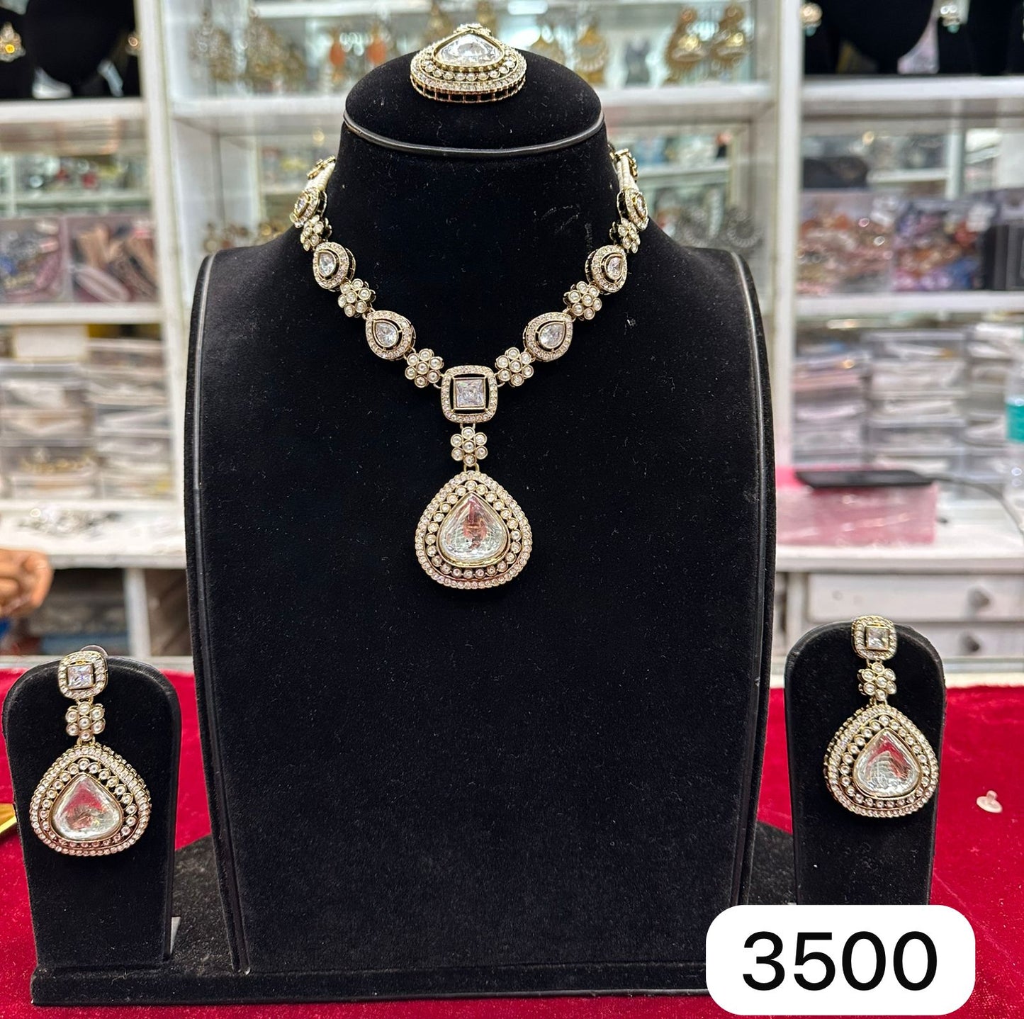 Kundan Polki – Real Gold Look with Classic Pearl set