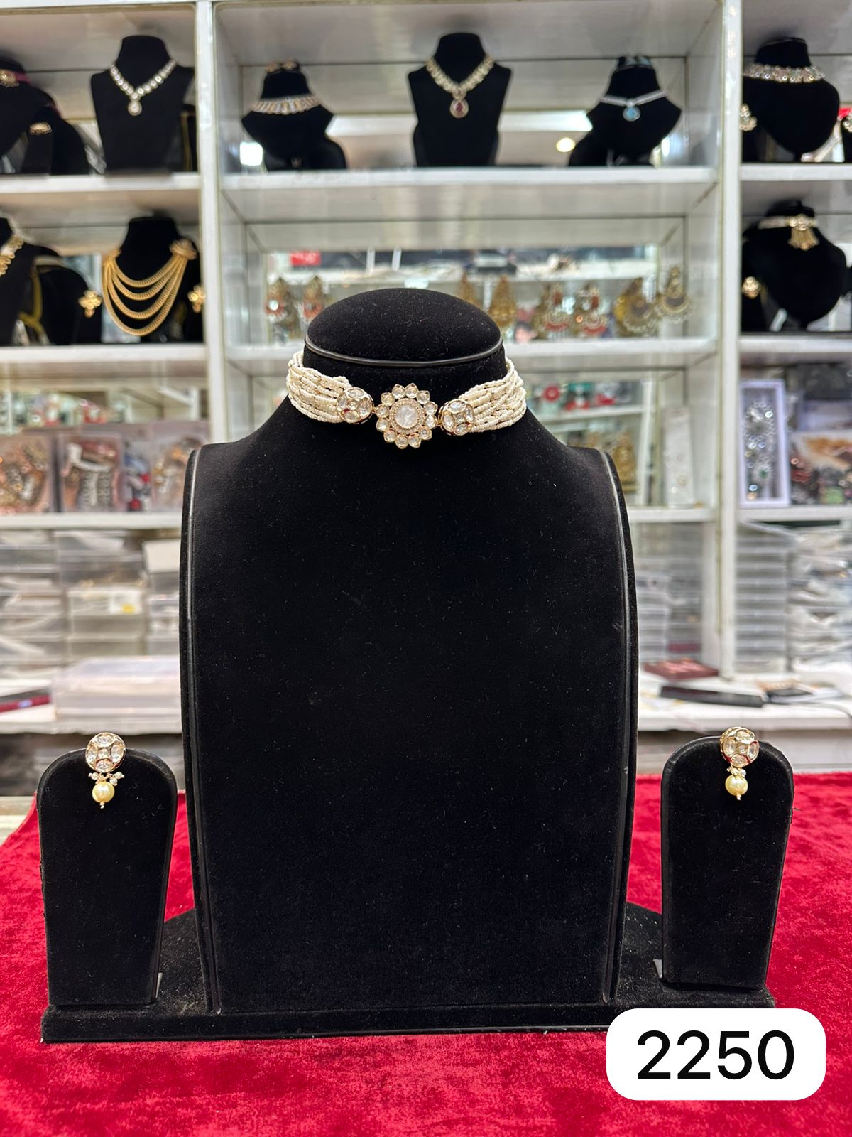 Real Look Golden AC Kundan Elegant Choker Set