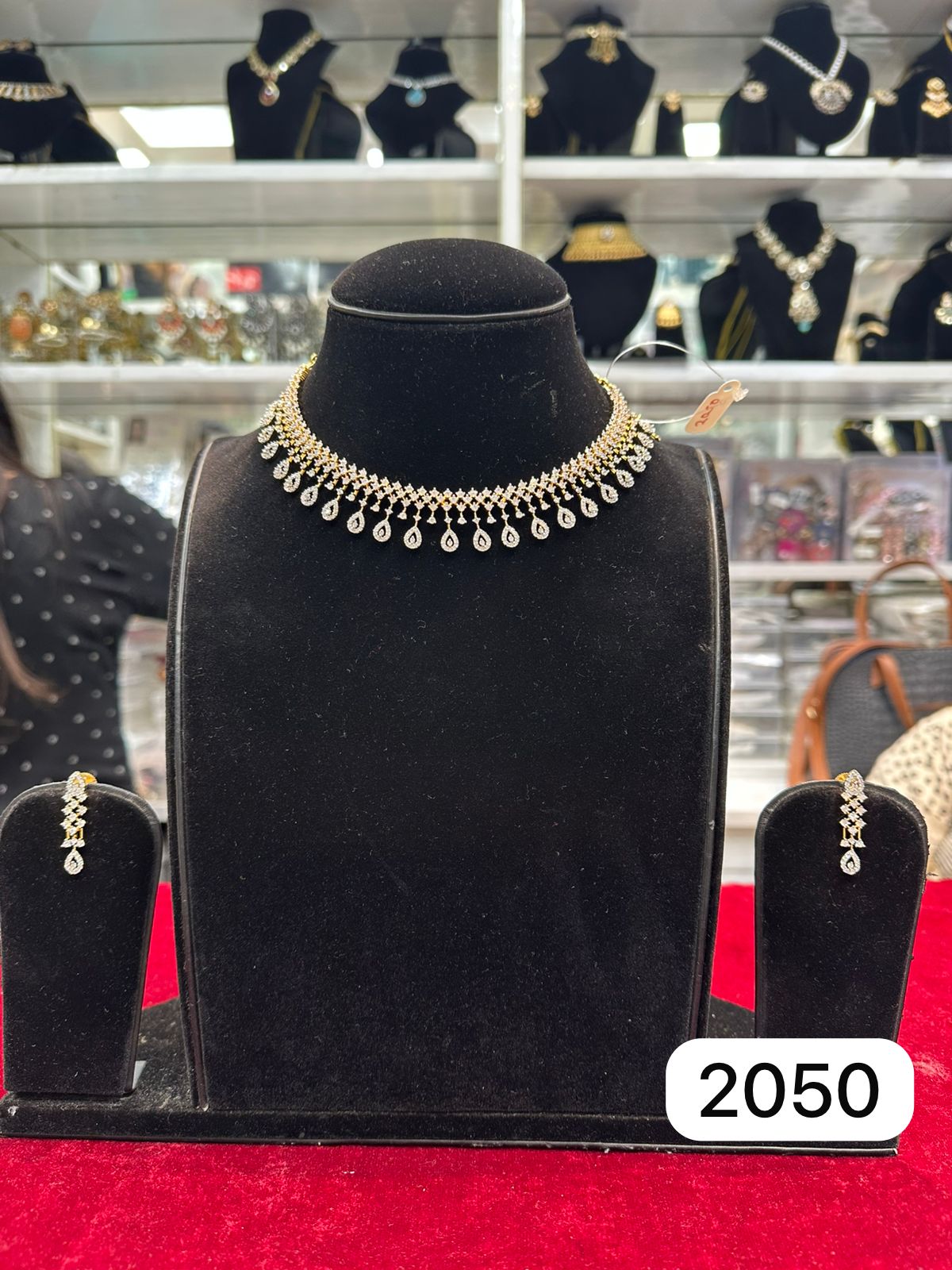Real Look AD Golden Jewellery Set