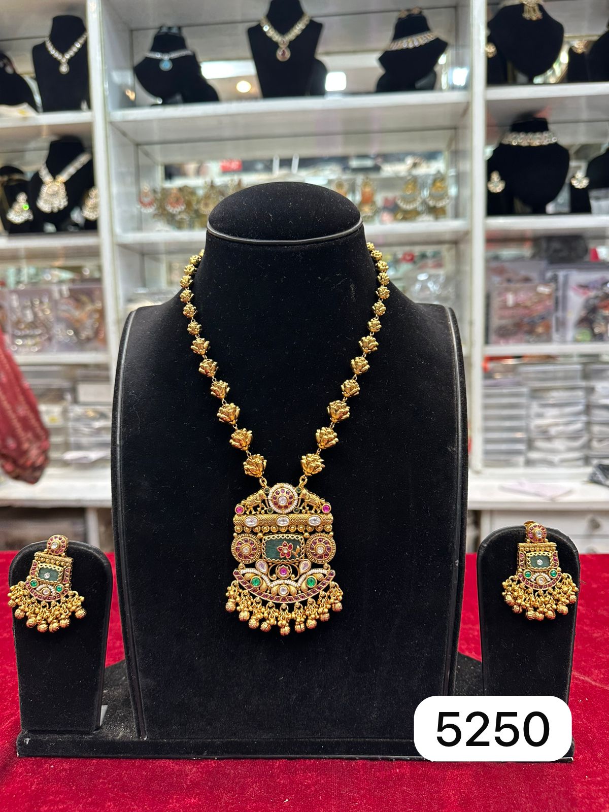 Royal Real Look Golden Heritage Long Set