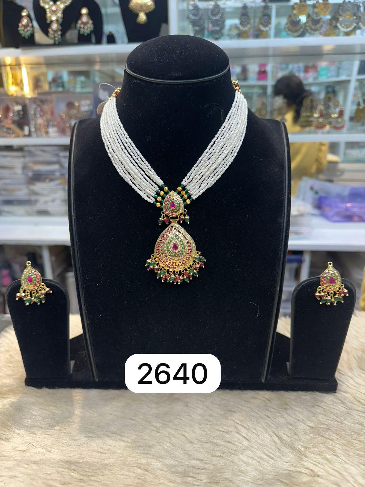 Classic Real Look Jadau Jewellery Set