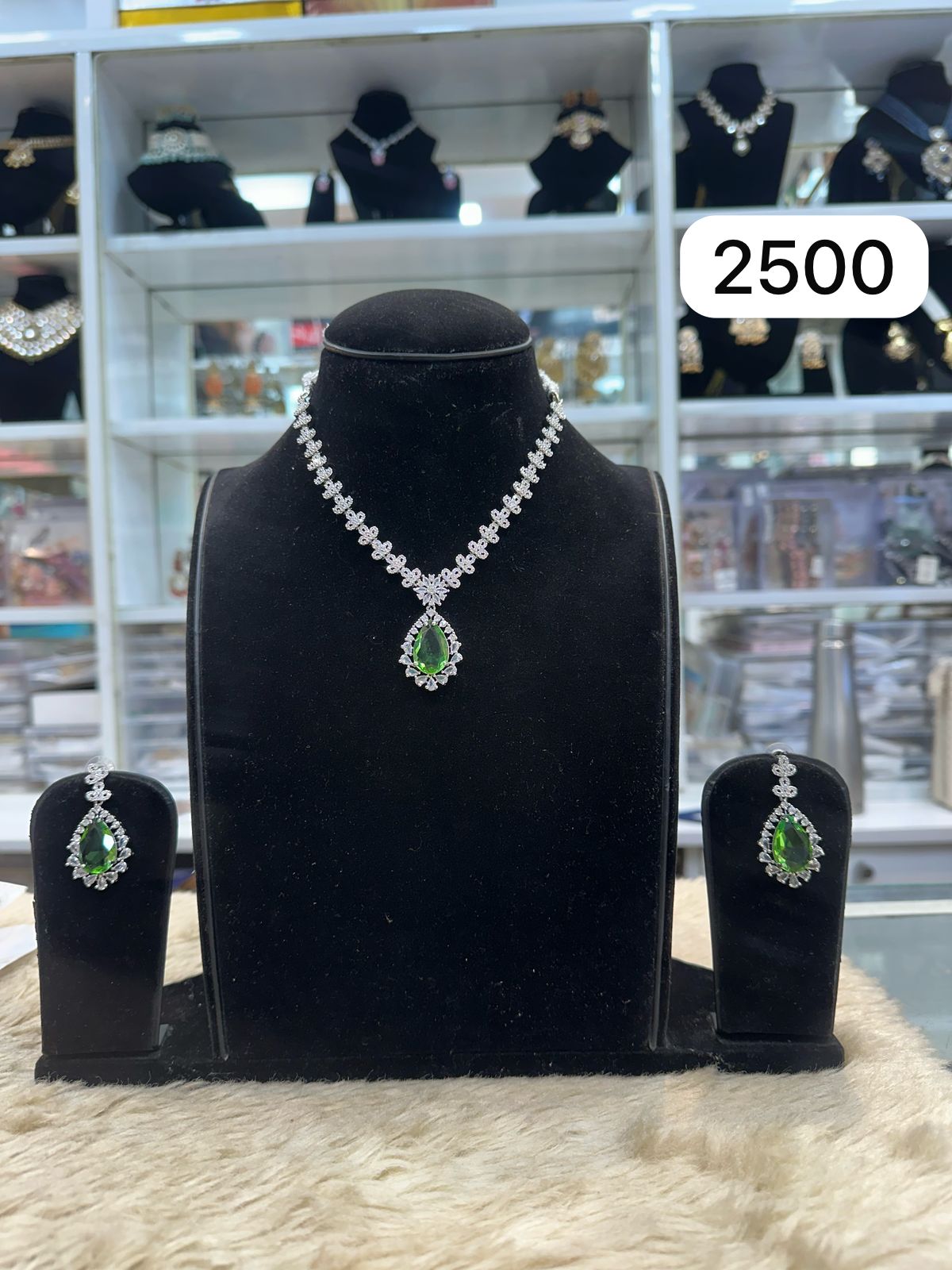Mint Green Diamond Look Necklace Set