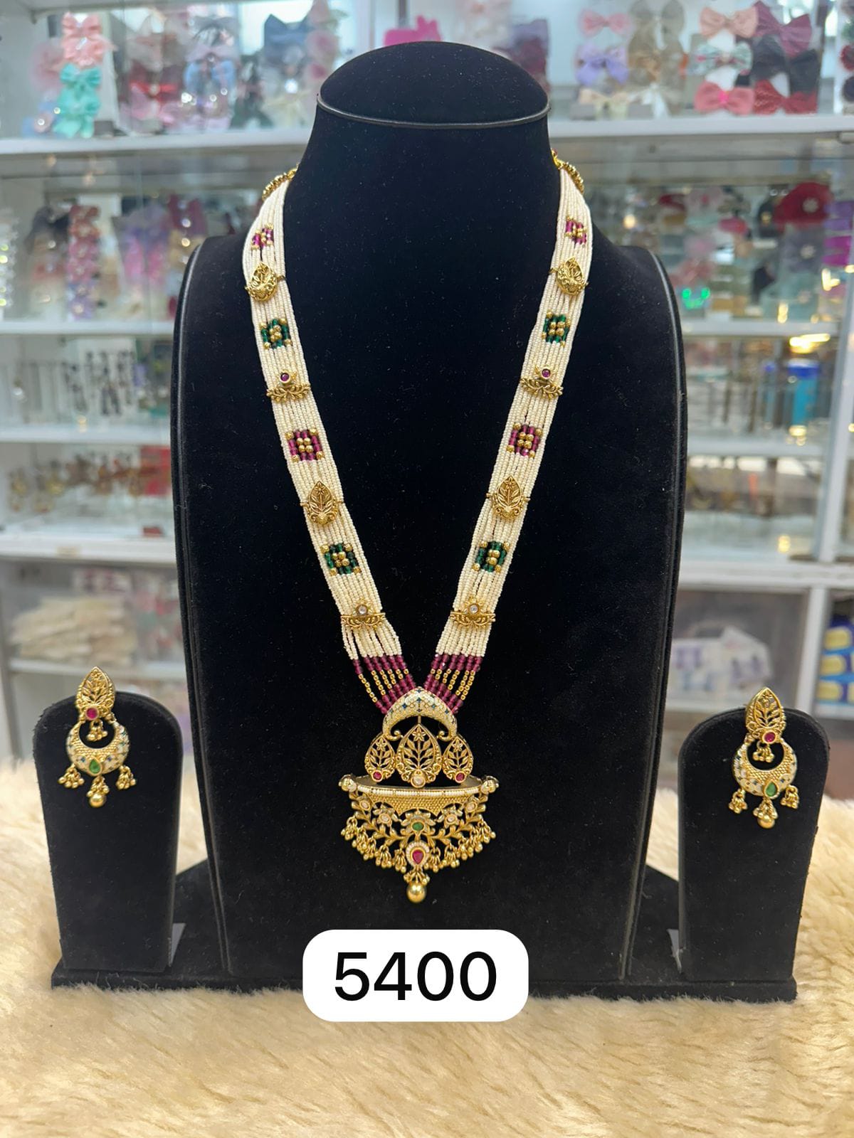 Real Look Gold Polish Pendant Set with White Pearls