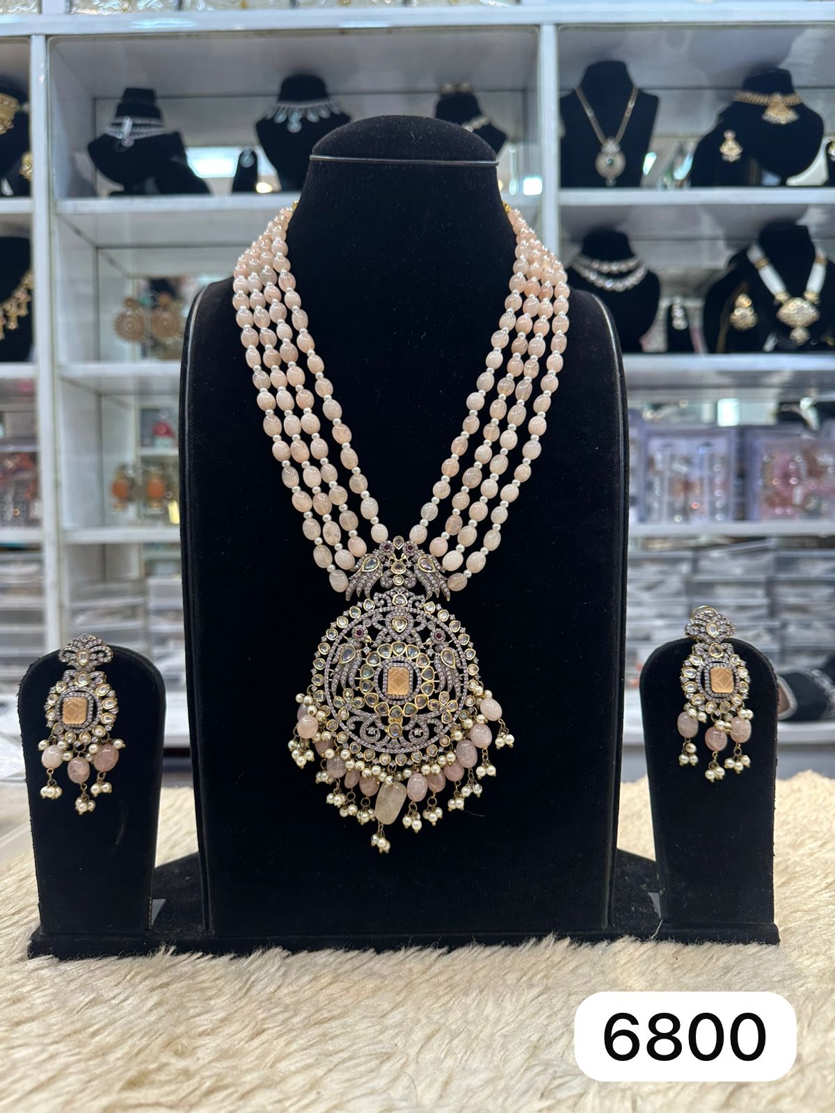 Diamond Look Pendant Set – Peach & Pink Tones