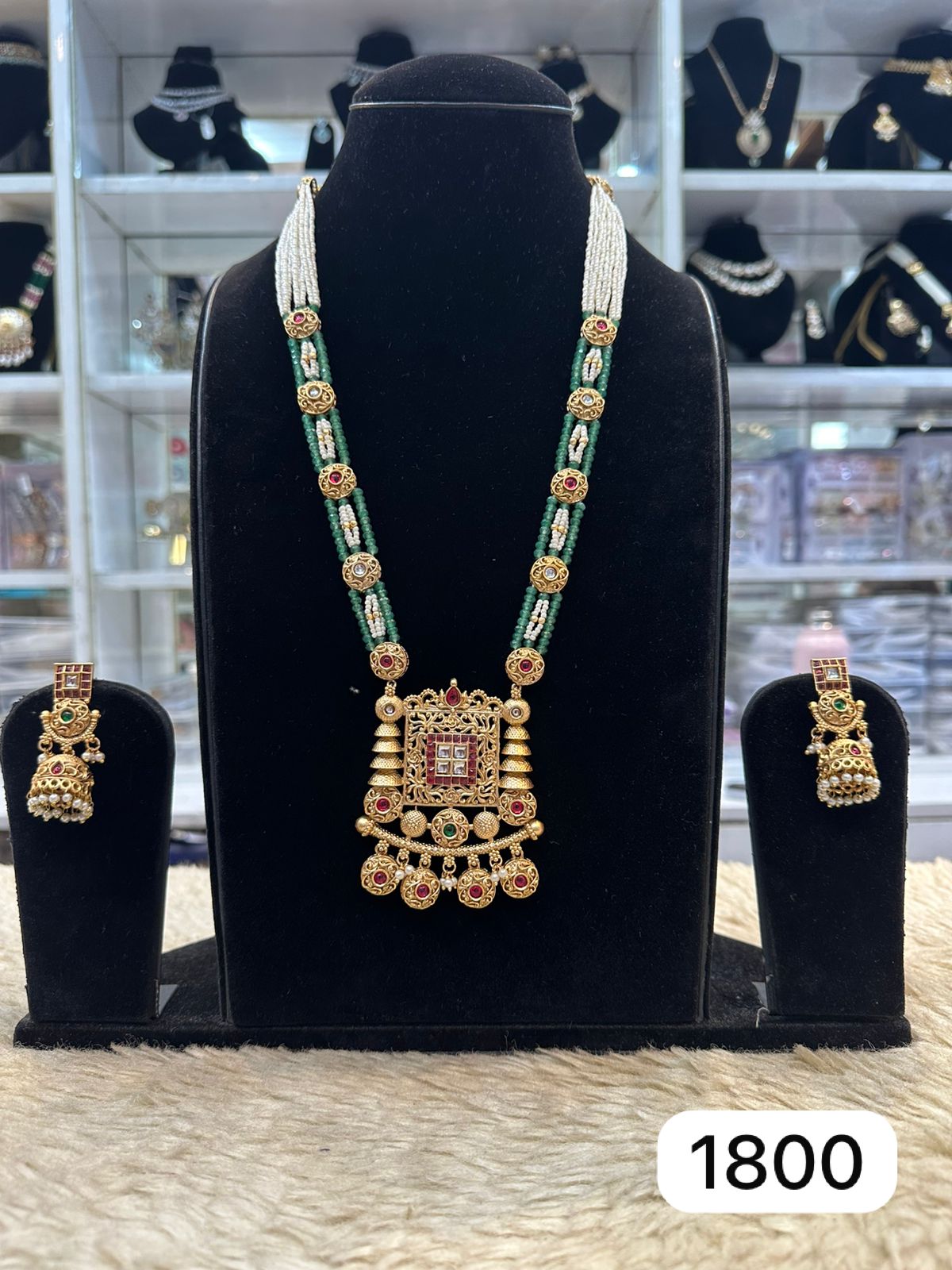 Matte Finish Gold Ruby Green Pendant Mala Set