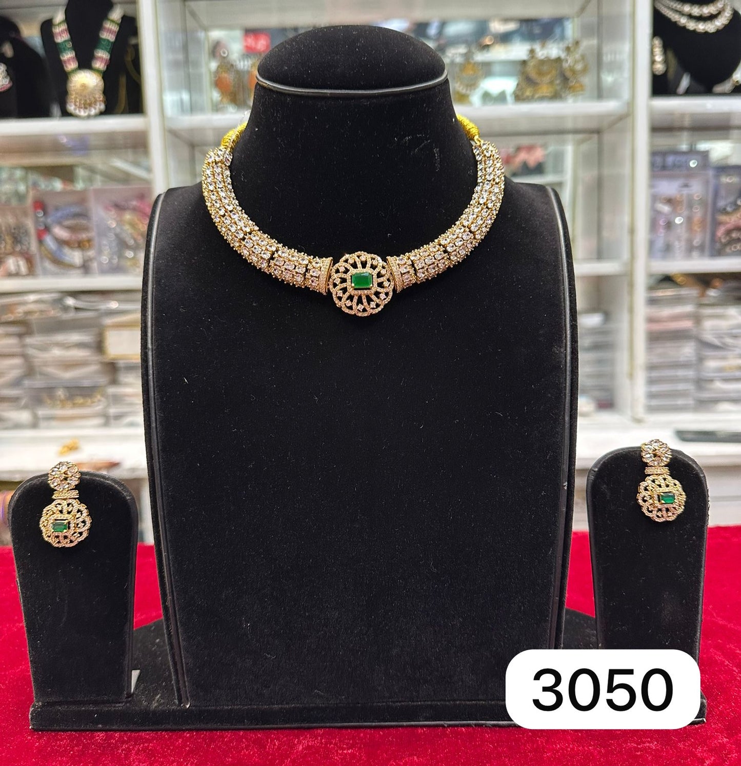 Green Elegance Real Look Moissanite AD Jewelry