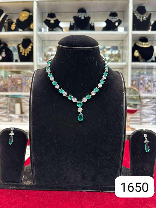 Real look diamond dark green set