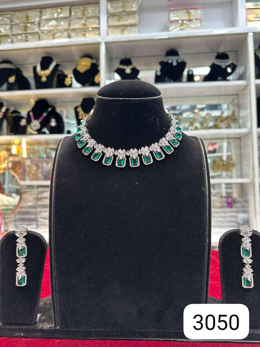 Real look diamond dark green set