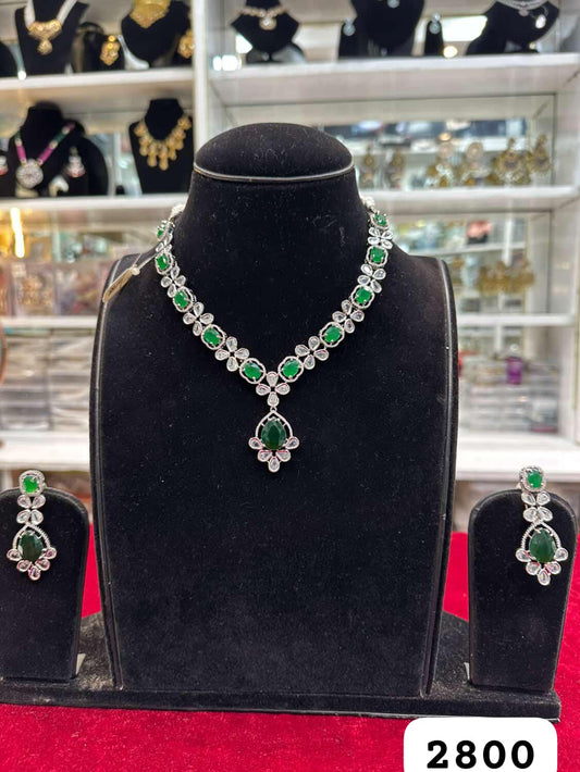 Deep Green Glow Diamond Look Set