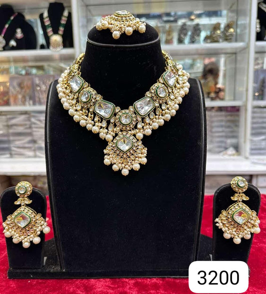 Meenakari Touch Kundan Set