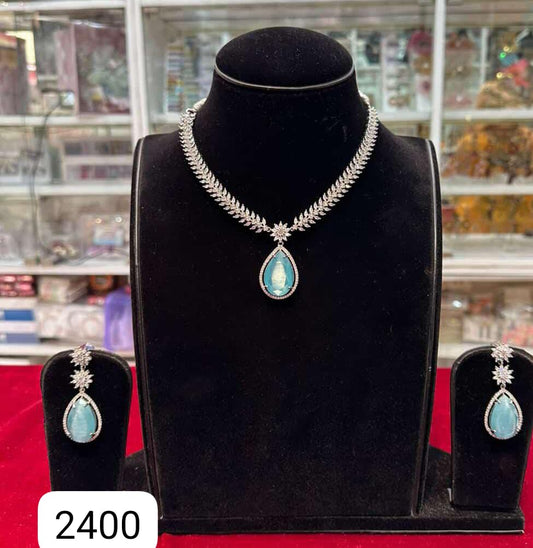 Royal Diamond Look Sky Blue Stone Set