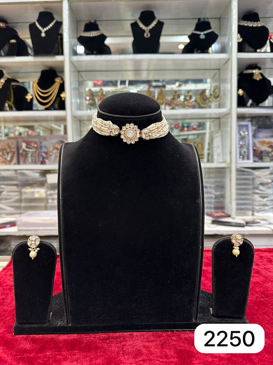 Real Look Golden AC Kundan Elegant Choker Set