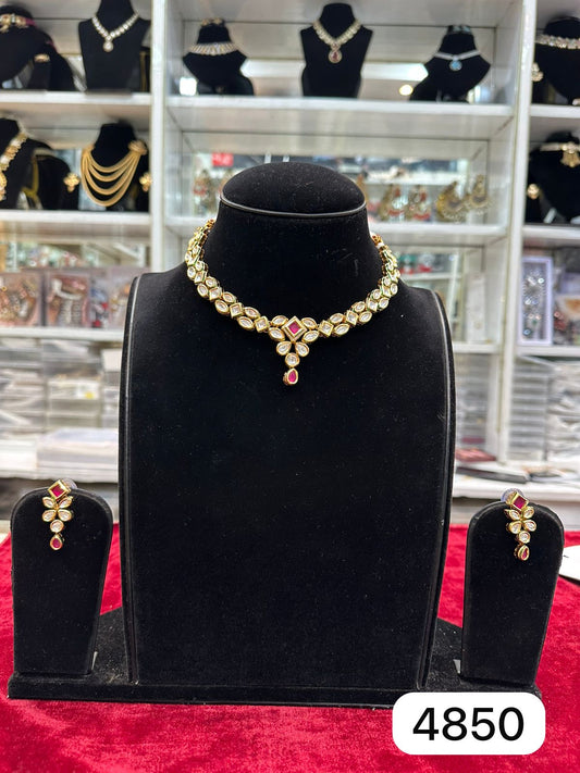 Real Look Golden AC Kundan Jewellery Set