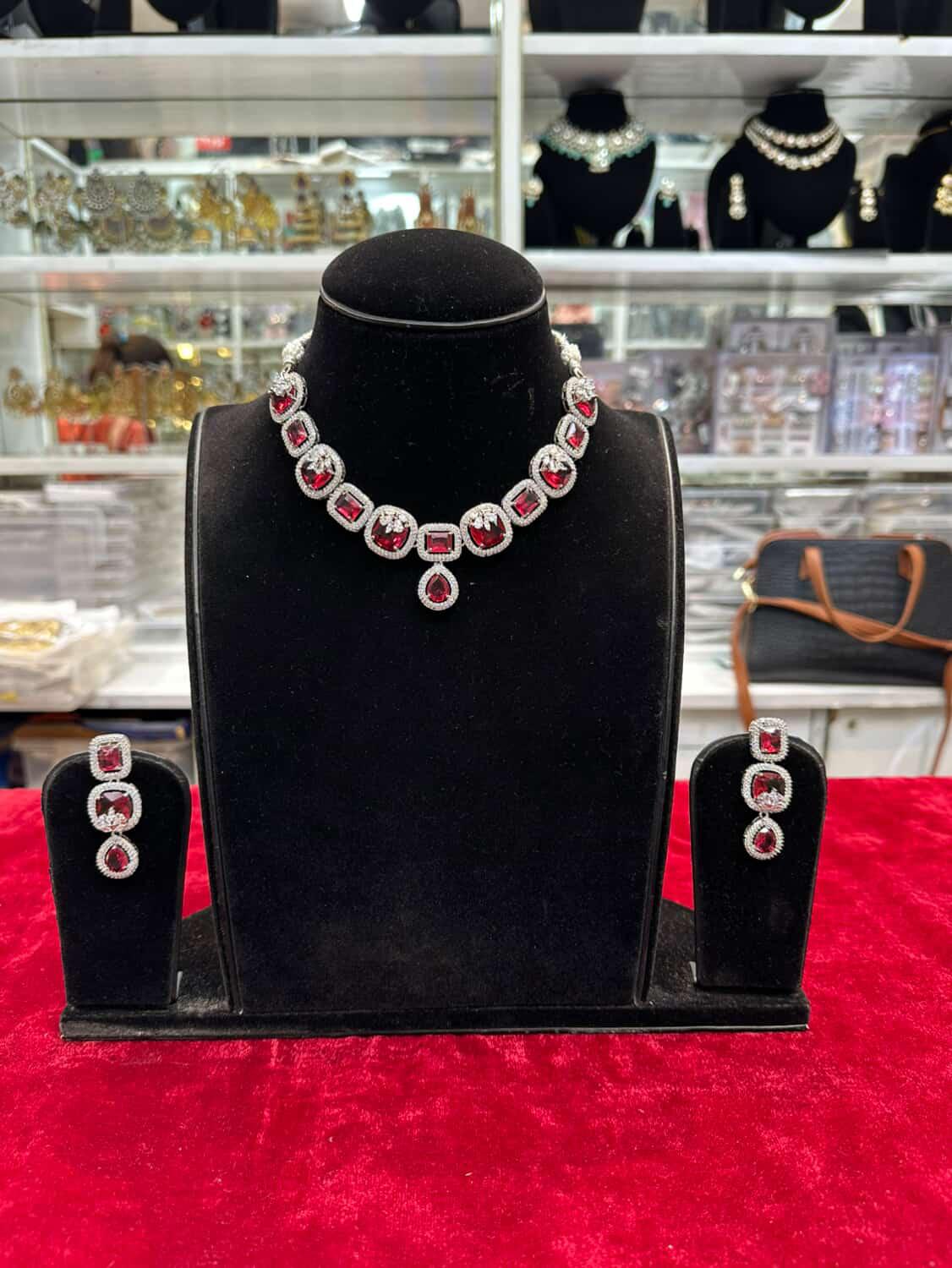 Real Look AD Red Diamond Set