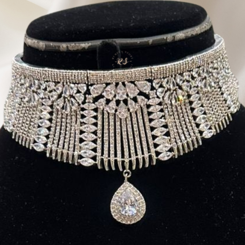Elegant Silver AD Choker – Real Diamond Finish