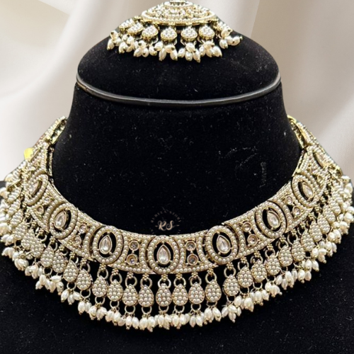 Elegant Golden Polki Set – Classic Real Look Design