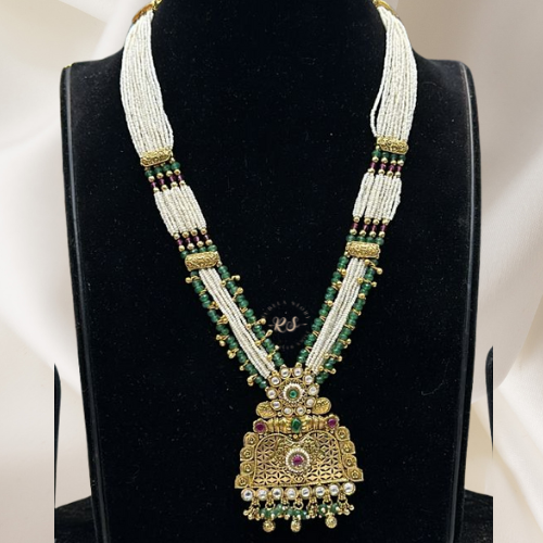 Golden Ruby Green Pendant Set – Real Look Traditional Design
