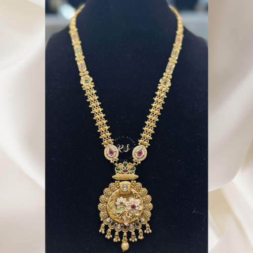 Antique Style Golden Pendant Set with Mina Kari – Real Look