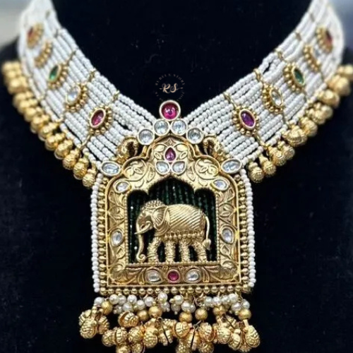 Rubela Store Hit Gold-look Elephant Necklace