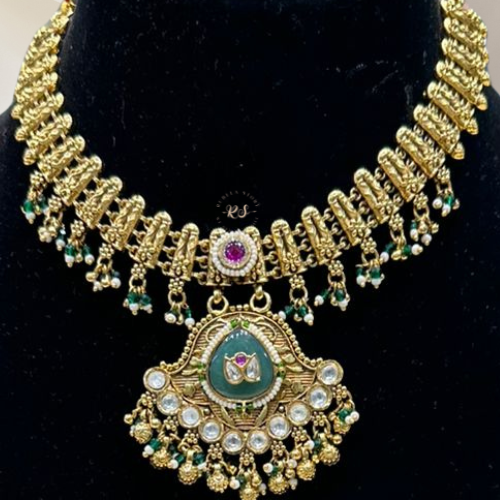 Real look gold set tablet stone rubi green