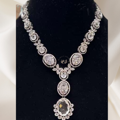 Real Look Silver Diamond Set
