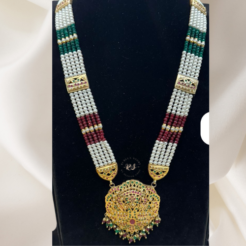 Real Look Jadau Pendant Necklace Set