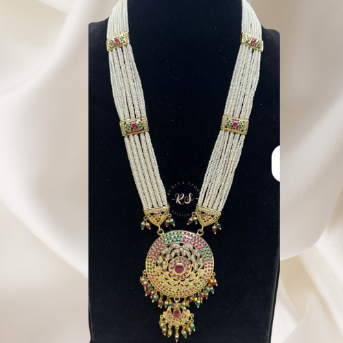 Antique Finish Jadau Pendant Set
