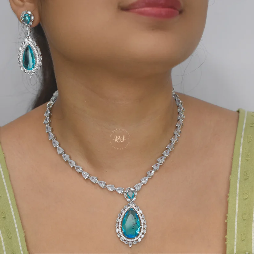 32-4 Rubela Store Best Artificial Jewellery Gold-Look Jewellery