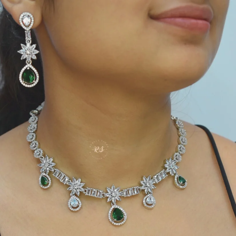 39-4 Rubela Store Best Artificial Jewellery Gold-Look Jewellery