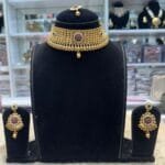 real look chocker set