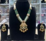 Gold look set with green mala