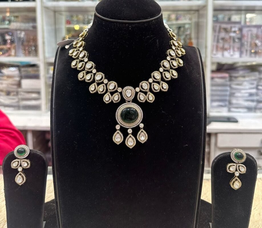kundan mosonite set