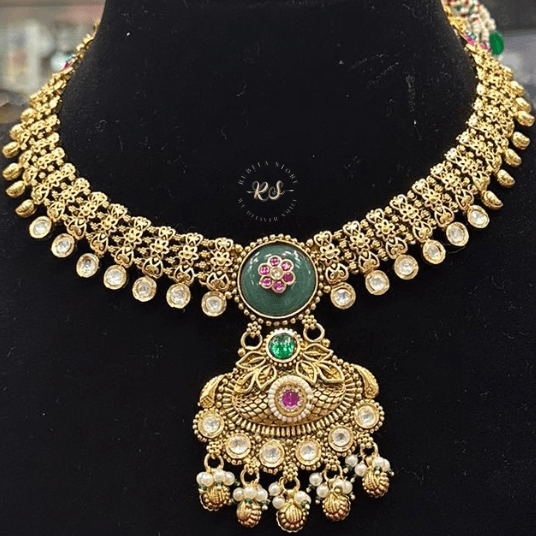 Untitled design (10) Real Look Golden Heritage Set – Royal Elegance for Every Occasion - Image 1